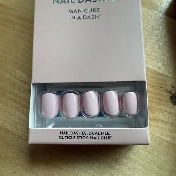 Red Aspen Nail Dashes Set of 3, new/never opened - Picture 2 of 5